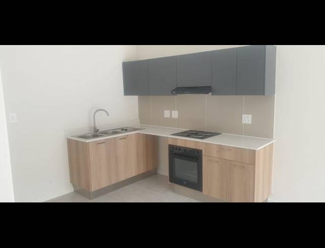 2 BEDROOM PROPERTY TO RENT IN GREENBAY ECO ESTATE